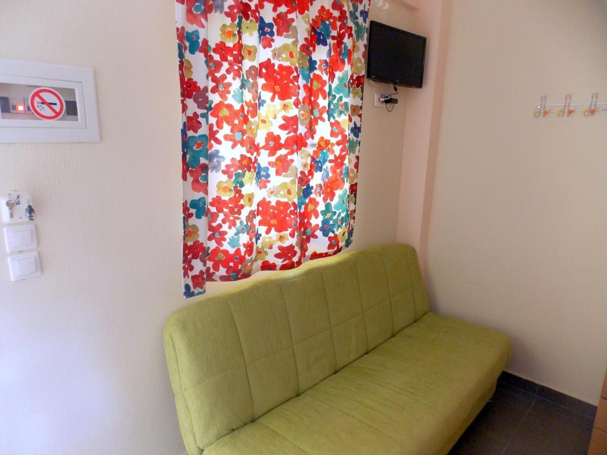 אורמוס פנגיאס Nikos Apartments מראה חיצוני תמונה