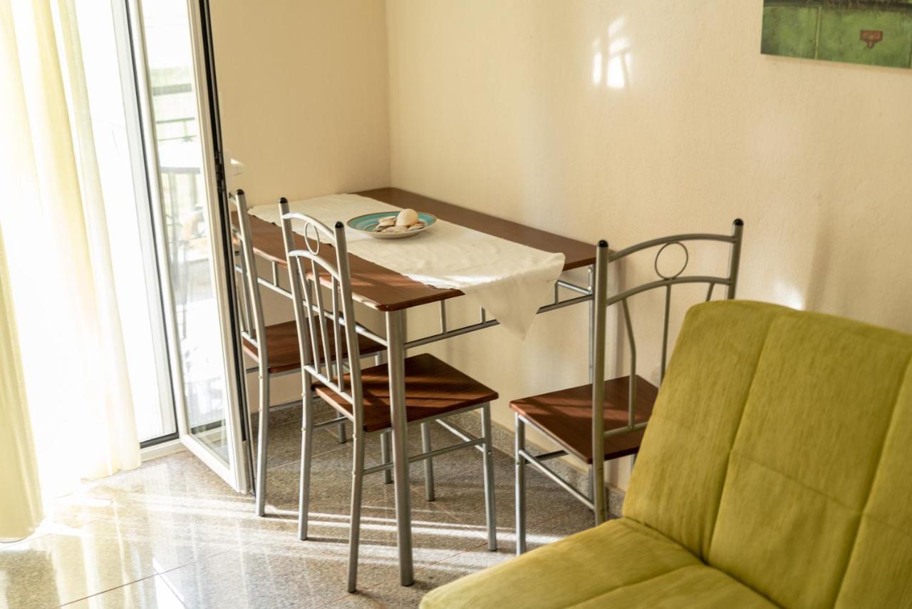 אורמוס פנגיאס Nikos Apartments מראה חיצוני תמונה