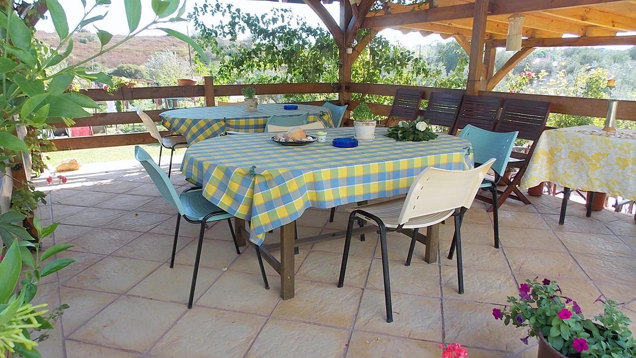 אורמוס פנגיאס Nikos Apartments מראה חיצוני תמונה
