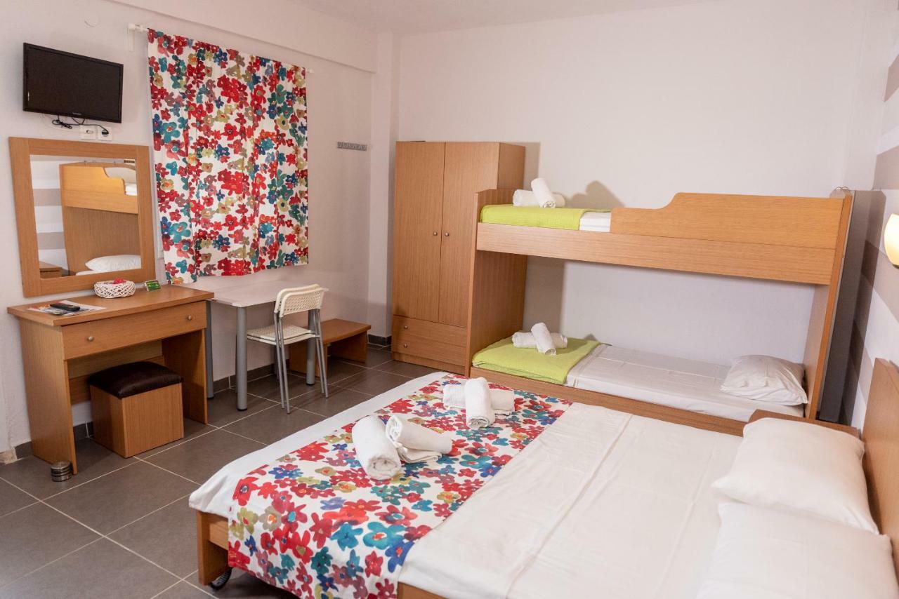 אורמוס פנגיאס Nikos Apartments מראה חיצוני תמונה