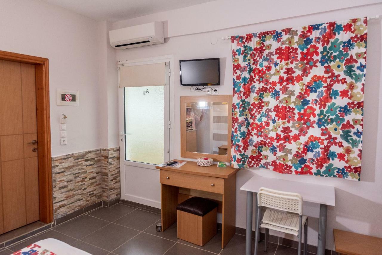 אורמוס פנגיאס Nikos Apartments מראה חיצוני תמונה