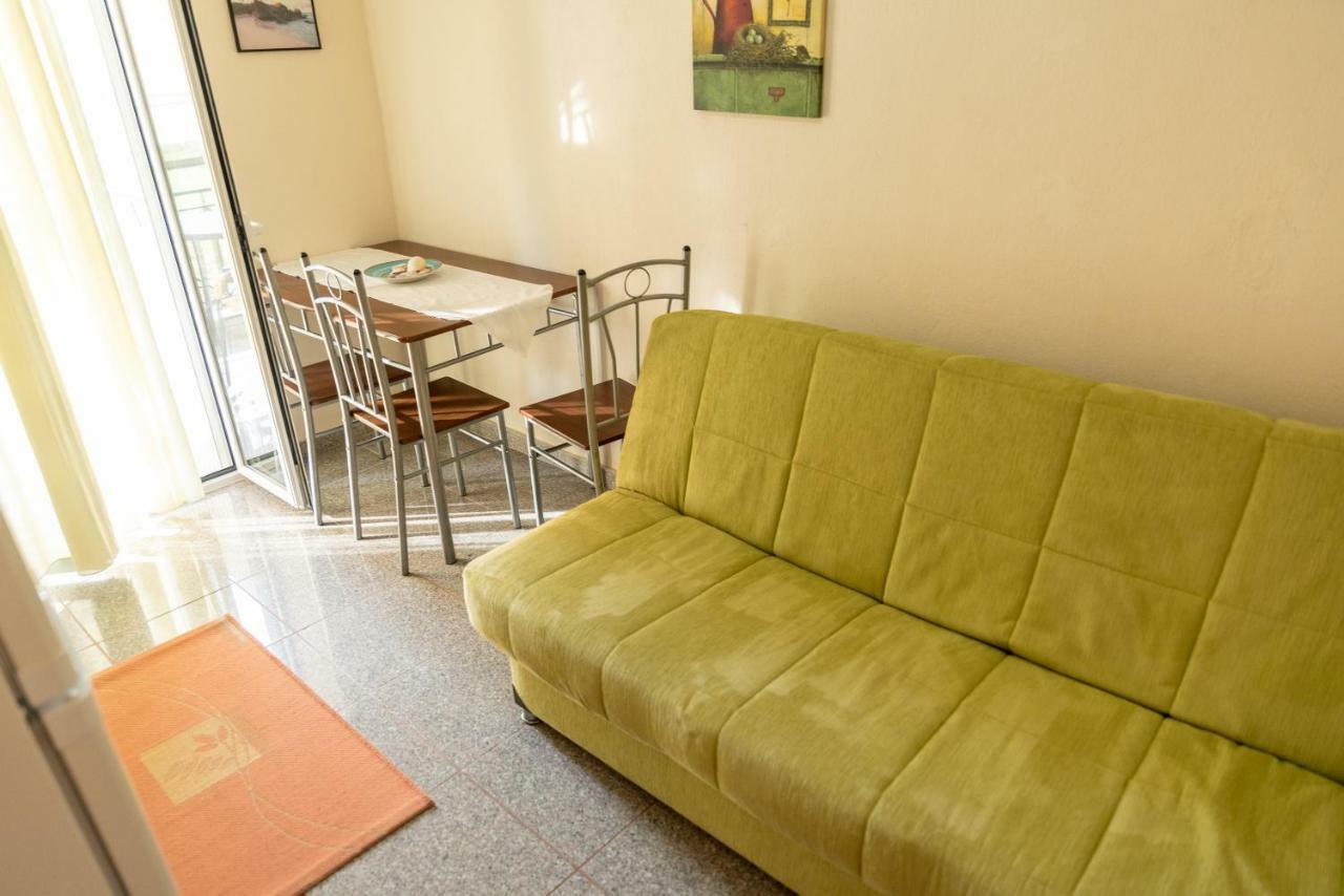 אורמוס פנגיאס Nikos Apartments מראה חיצוני תמונה
